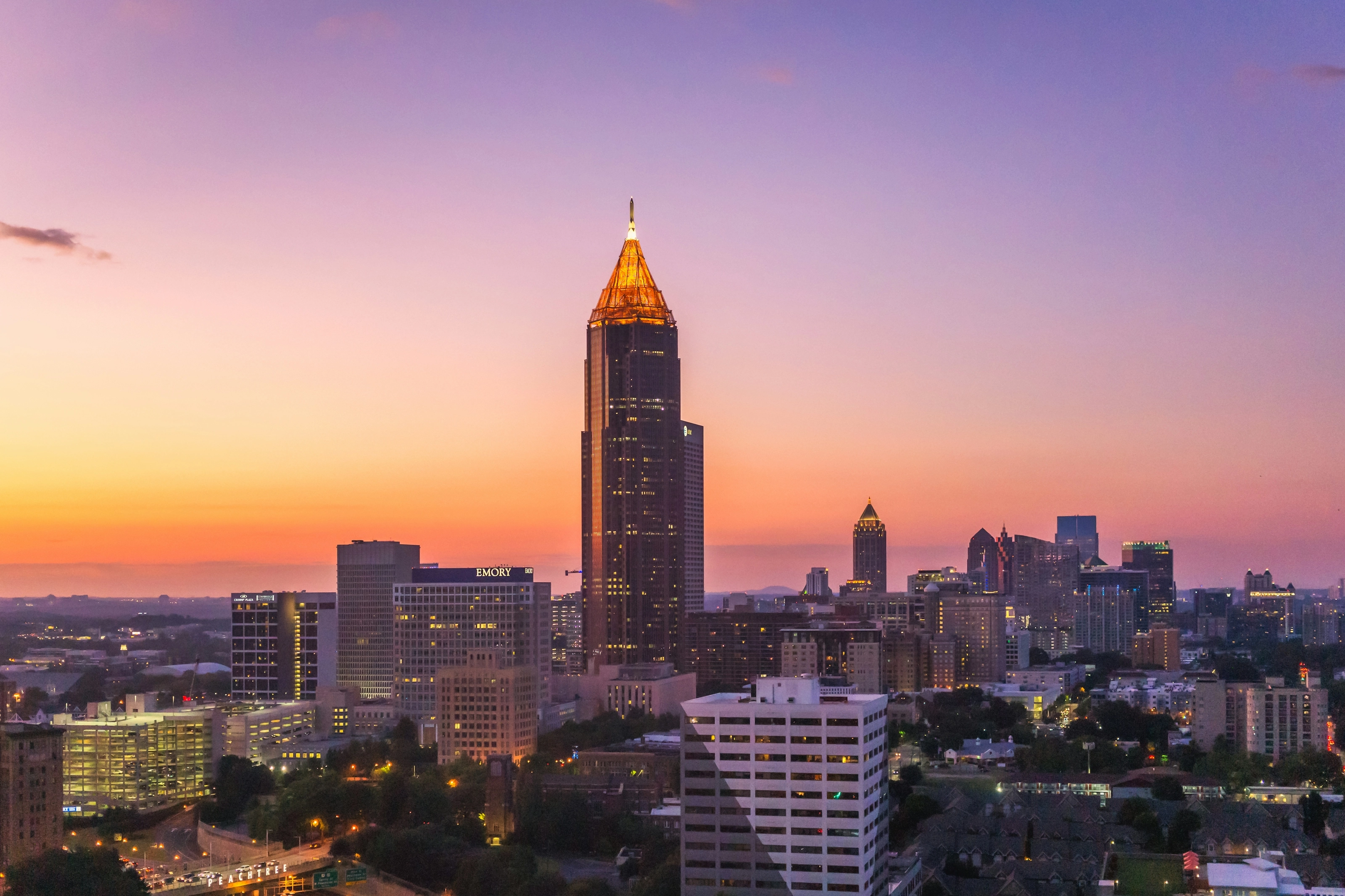 Skyline d'Atlanta, États-Unis, au coucher du soleil